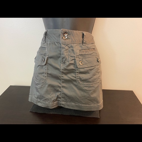 Mini skirt - Picture 2 of 10